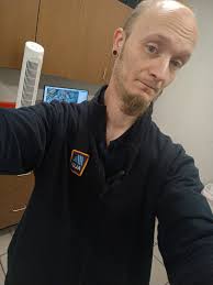 Everyone, meet Michael Pack from Leechburg, PA.....this schmuck rolled into  Brookville thinking he was in madly love with a 15 year old!!!!! Man thinks  he's some kind of digital visionary, but all