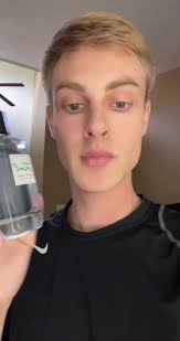 This fragrance is part of the Places by Karl Lagerfeld collection. Each  fragrance is inspired by a location. New York (Mercer Street) has a rich  rhubarb heart note with hints of wood and cotton musk 🗽 ...