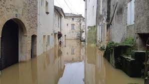 Jun 18, 2021 · inondations en gironde : En Images Inondations En Gironde La Decrue Se Fait Attendre Dans Le Reolais Vigilance Orange Maintenue