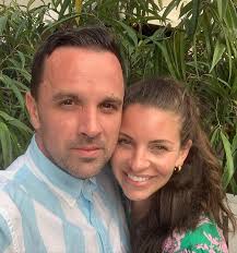 Steve Eakins's Instagram, Twitter & Facebook