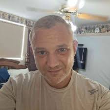 Facebook 👀👀👀friend suggestions be like 😂😂😂