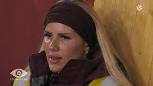 Laura Blond betört die Männer-Welt bei "Promi Big Brother"