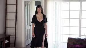 I Think My Stepmom Is Seducing Me - S17:E2