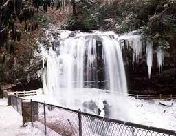 Dry falls are located roadside on us highway 64 just outside of highlands in the nantahala national forest. Dry Falls Highlands North Carolina Waterfall The Mountain North Carolina