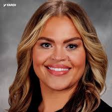 Amanda Lockhart's Instagram, Twitter & Facebook