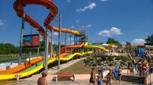 Poskytuje celoročné služby vo svojom kombinovanom krytom bazéne s prepojením na vonkajší bazén. Cena Kavy V Jednej Z Drahsich Restauracii Nasiel Som Posledny Den Aj Kavu Za 1 Picture Of Termalne Kupalisko Podhajska Tripadvisor