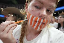 Texas Longhorns fans enjoy men's basketball game at Moody Center