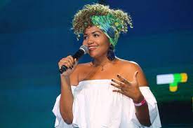 Desde o dia 6 de janeiro, o gnt exibe a nova temporada do saia justa, um especial de verão gravado presencialmente após astrid fontenelle e suas companheiras mônica martelli, pitty e gaby amarantos enfrentarem os meses de pandemia do novo coronavírus de forma remota. Gaby Amarantos Substitui Tais Araujo No Saia Justa A Revista Da Mulher