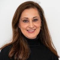 Tara Traylor's Instagram, Twitter & Facebook