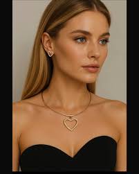 Está precisando de acessórios novos? Chama a Ana Vick Semijoias que nós  levamos até você 🛵💨🛵💨🛵💨🫣 #semijoias #anavicksemijoias #reel