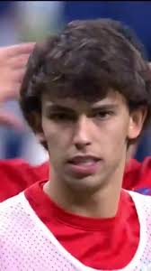 Dance with @joaofelix79 and Suarez! 😅🕺 @atleticodemadrid #JoaoFelix  #LuisSuarez #Atleti