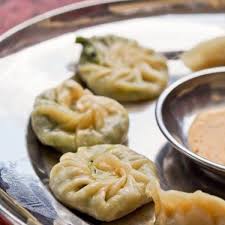 Recette Momos Tibetains En Video Recette Recettes Nepalaises Recettes De Cuisine Recette