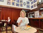Resultado de imagen para bares cafés que frecuentaba "Carlos Gardel" en "Buenos Aires"