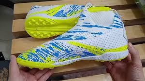 Trong nỗ lực truy cản, tiền vệ hoàng thịnh đã lao thẳng chân theo ghi nhận của pv dân trí, ban đầu hùng dũng được chuyển đến bệnh viện trưng vương cấp cứu nhưng sau đó được chuyển sang bệnh viện đa. Gdc Giáº§y DÅ©ng Chip ThÆ°Æ¡ng Hiá»‡u Giáº§y Cá»§a Cáº§u Thá»§ Ä'á»— Hung DÅ©ng Youtube