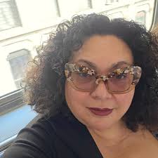 Bee Bee Sanchez (@beebee_sanchez) • Instagram photos and videos