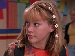 15 Lizzie Mcguire Hairstyles That Shaped You As A Person Aesthetic Hair Clip Hairstyles Hair Icon
