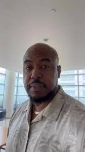 Kelly Easterwood's Instagram, Twitter & Facebook