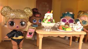 Poupees Lol Maison De Queen Bee Luxe Et Serie Glitter Histoires De Poupees Youtube