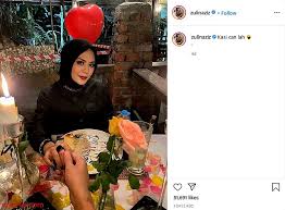 Het is echt moeilijk om het los te laten. Myartis Com Myartis My Artis Saya Juga Mahukan Privasi Muat Naik Foto Romantik Zulin Trauma Kongsi Kisah Cinta