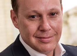 Alain Afflelou incorpora a Jaime Scott como director de Marketing y  Comunicación