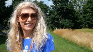 Sustainable Fashion Thrift Day: Discover Community Vintage, Upcycling  Ideas, Styling Tips and More!