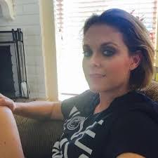 Jaclyn Garza's Instagram, Twitter & Facebook