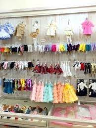 東京 日本橋にある ちいさなおみせ に行ってきました こちらは 大人のためのドールショップ というコンセプトですが リカちゃん ジェニーが好きな女の子のいるファミリーにもおすすめなんです 撮影の許可をいただき 店内の様子を撮影してきましたよ