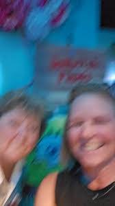 Alisha Holcomb's Instagram, Twitter & Facebook