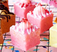 Strawberry Daiquiri Cocktail Fancies Recipe Strawberry Daiquiri Cocktail Bbc Good Food Recipes Little Cakes