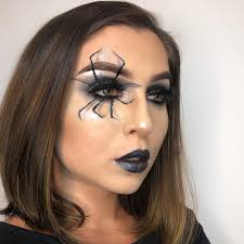 Encapsulado con delineado minimalista este fue el look que presente hoy en culiacán. 32 Halloween Makeup Costumes To Create Last Minute Photos Allure