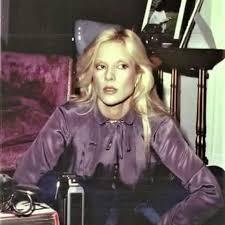 Patricia Bernier Sur Instagram Portrait Sylvievartan Seventies Johnny Hallyday Vartan Sylvie