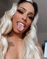 Kiana Robinson (@kiki__da__og_) • Instagram-bilder og -videoer