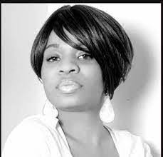 Lazette Jackson's Instagram, Twitter & Facebook