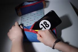 Ecoliers surexposés au porno : «Aucun nest à labri», le cri dalarme de  Samia, infirmière scolaire - Le Parisien