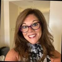 Lisa Levin's Instagram, Twitter & Facebook