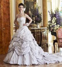 Sexkontakte und fickanzeigen aus deiner region seitensprung & sexdates mit heißen frauen anonym & sicher erlebe diskret ein frivoles abenteuer! Brautkleid Sachsen Anhalt Brautmode Zur Hochzeit In Magdeburg Dessau Und Halle