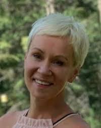 Susanna Walker's Instagram, Twitter & Facebook