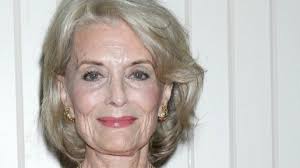 Helena Cassadine is alive and wants Jake to perform his Nurse Ball magic  trick