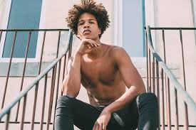 Black men want to look their best we provide a third option with our supernatural curl tamer which provides similar effects to a chemical texturizer, but temporarily and without the. The High End Black Men Hairstyles To Make The Most Of Your Afro Hair