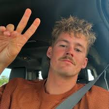 Forrest Frank Biography, Age, Wife Songs, Net Worth Forrest Neil Frank,  born