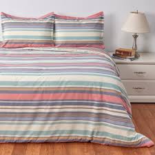 Whether you want a queen comforter set or a twin size comforter for any type of innerspring mattress, it's easy to find an option that's warm and fits the mattress size you're looking for. Pendleton Aurora Comforter Set Full Queen Tan Save 50