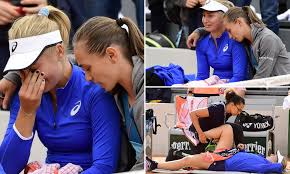 Gavrilova on finding what makes her happy. Tennis Star Daria Gavrilova Is Comforted By Her Opponent In Touching Act Of Good Sportsmanship Daily Mail Online