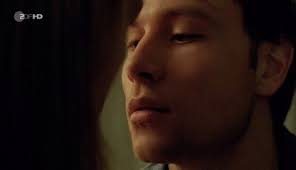 Gif...Max Riemelt as Thomas Hafner in Schandmal