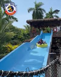 Untuk informasi jam buka maupun harga tiket masuk taman safari indonesia silahkan langsung. Wet World Water Parks Home Facebook