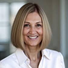 I am thrilled to share that I will be joining UBS this summer as an analyst 