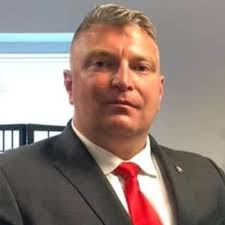 Ash Hampton (@AshHamptonShow)