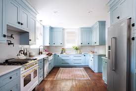 Rather than to choose just one color for the kitchen cabinets, the trend in 2020 is to choose one or several elements, like the kitchen island, kitchen wall cabinets, or base cabinets in daring colors, like dark red, bright yellow, green, or navy blue. How To Pick Kitchen Paint Colors Martha Stewart