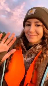 CAPTION THIS 😅 Y'all know I'm really good at making horrible face  expressions — like in my noodling videos for example — so you shouldn't be  surprised that I do the same