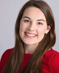 Pichler sparkles as 'guest princess' in Chicago Improv show