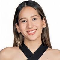 Shirley Monreal's Instagram, Twitter & Facebook